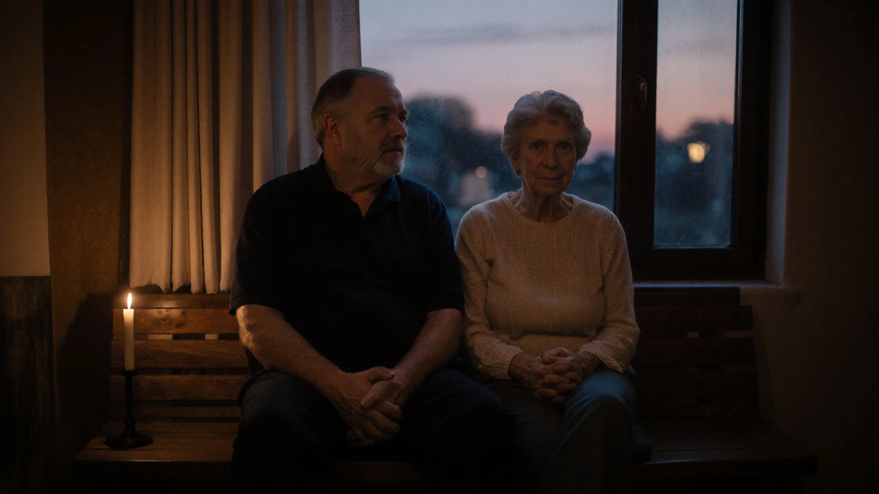 Muž a žena sedí tichy po seanci, oba klidní, bez slov, ale znovu spojení s sebou i druhým.